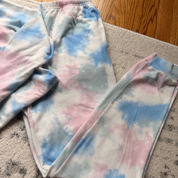Pastel Tie-Dye Cloud Long Sleeve Lounge Set (Size M) - Picture 2 of 2